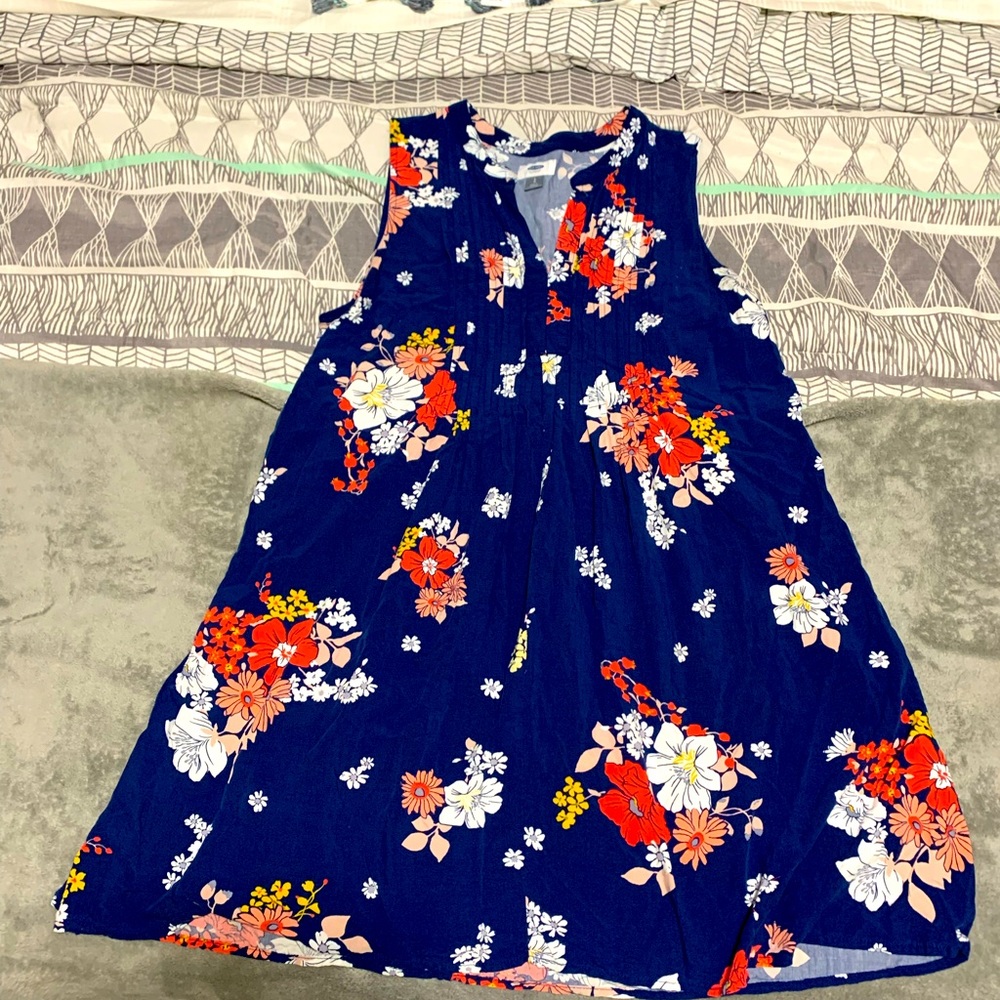 Old Navy sundress, size L